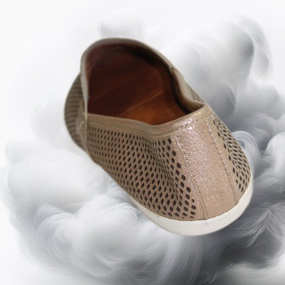 Frye Melanie Rose Gold Perforated Slip On Size 9 - Picture 9 of 10